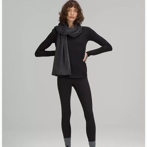 Lululemon Customizable Snap Scarf
